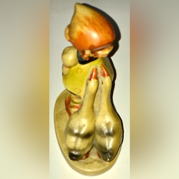 Vintage Mid Century Antique Ceramic S L Creations HUMMEL GOOSE GIRL Figurine - Picture 2 of 10